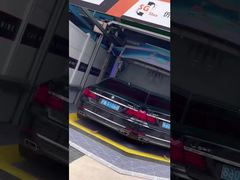 Selamat datang klien kami dari Inggris datang untuk mengunjungi perusahaan kami!