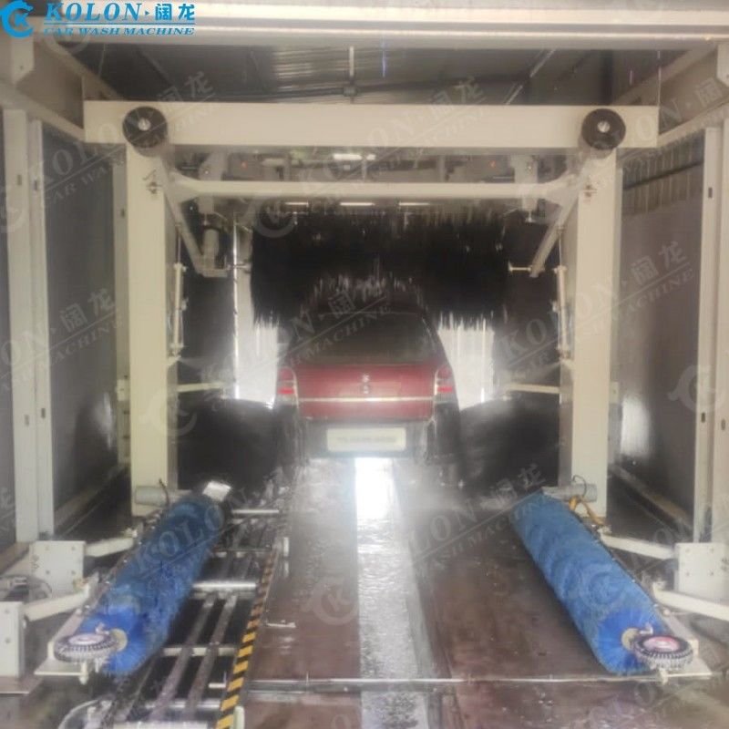 Kolon 13 Brush Tunnel Mesin Cuci Mobil Menggabungkan Deterjen Mobil dan Cuci Sikat untuk Efektif Permukaan Pembersihan panjang19520mm