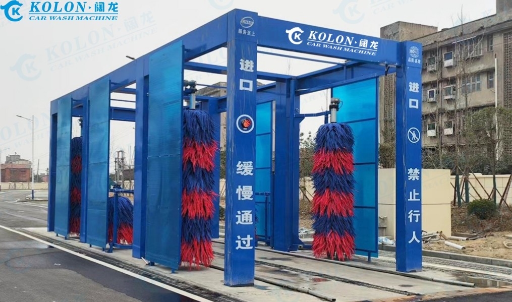 KOLON drive melalui tombol darurat berhenti Dilengkapi Bus Wash Machine dengan kontrol PLC 267L Konsumsi air